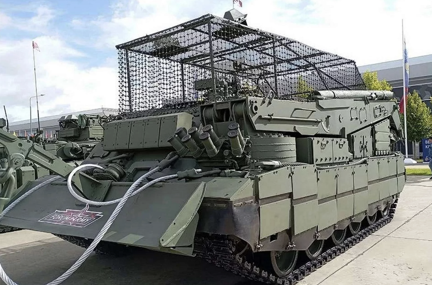 Quân sự thế giới hôm nay (21-2): Nga tiếp nhận xe cứu kéo BREM-80 nâng cấp