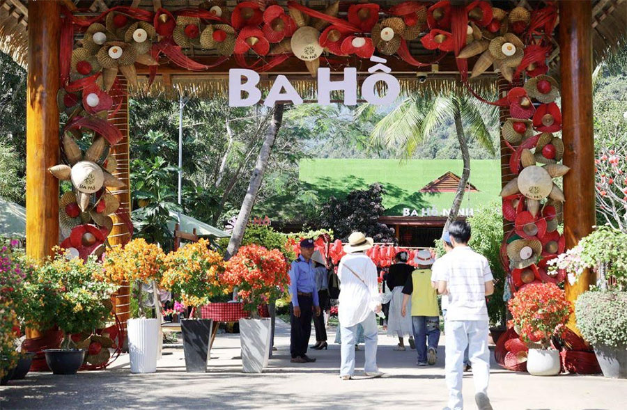 Ba Hồ: Sắc xuân tươi xanh giữa đại ngàn