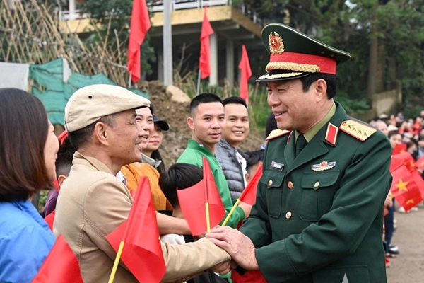 Thần tốc hành quân, nối nhịp sông Lô