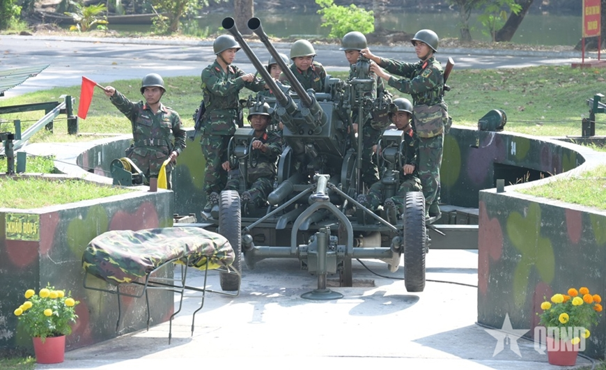 Tăng tốc ngay từ đầu năm 