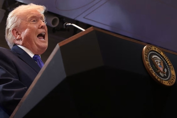 Mỹ sẽ tăng thuế quan toàn cầu từ 10 lên 15