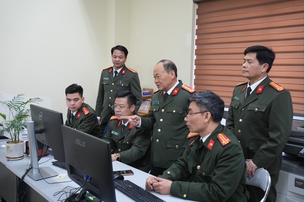 Định danh tài khoản mạng xã hội để bảo vệ người dùng