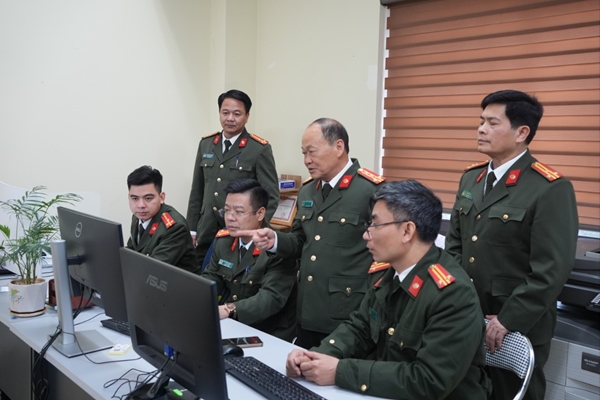 Định danh tài khoản mạng xã hội để bảo vệ người dùng