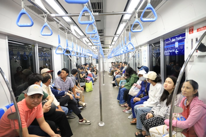 Hơn 570.000 lượt khách đi metro Bến Thành - Suối Tiên dịp Tết