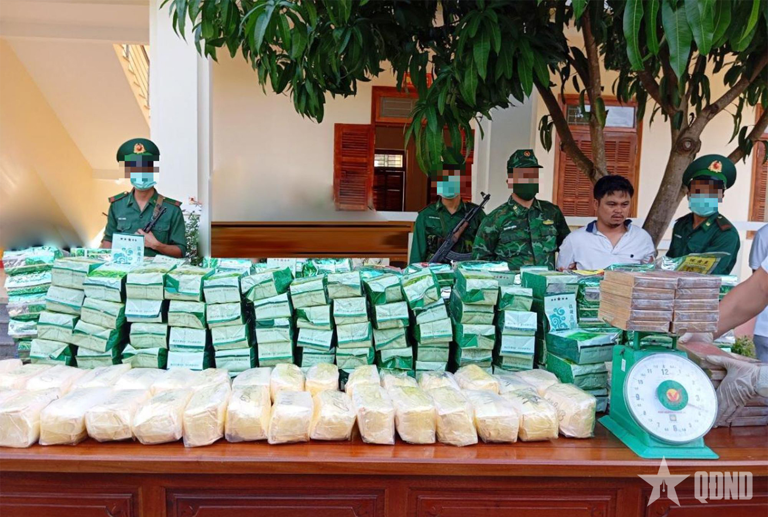 Khí thế đầu xuân nơi “cửa ngõ” biên giới Nam Giang

