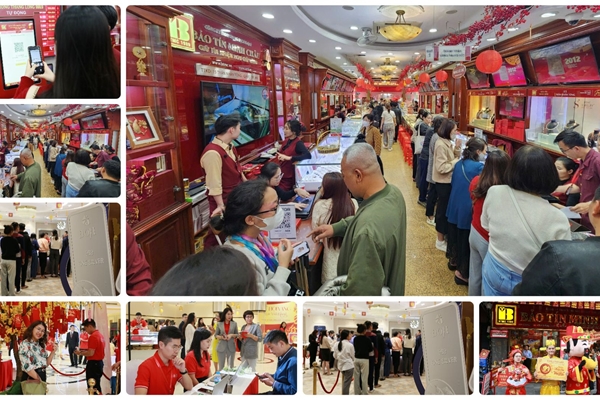 Người dân đổ xô đi giao dịch vàng trước ngày vía Thần tài