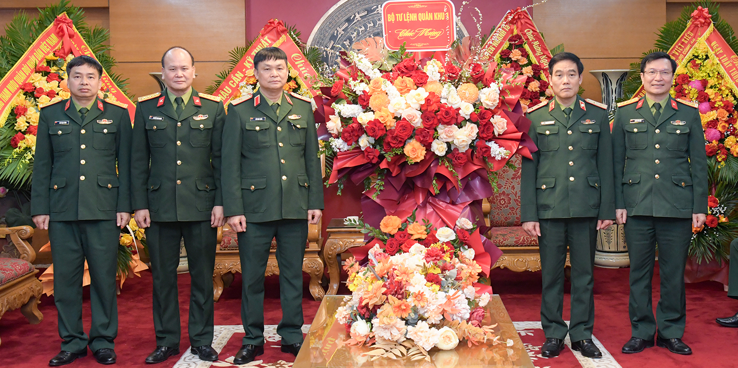 Quân khu 1 thăm, chúc mừng Học viện Quân y và Bệnh viện 103