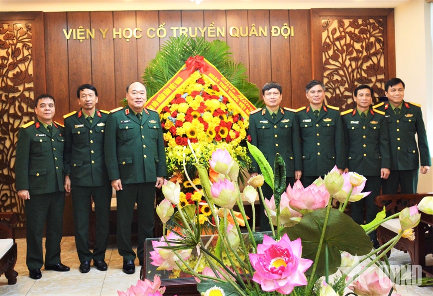 Trung tướng Lê Quang Đạo chúc mừng các học viện, bệnh viện quân y