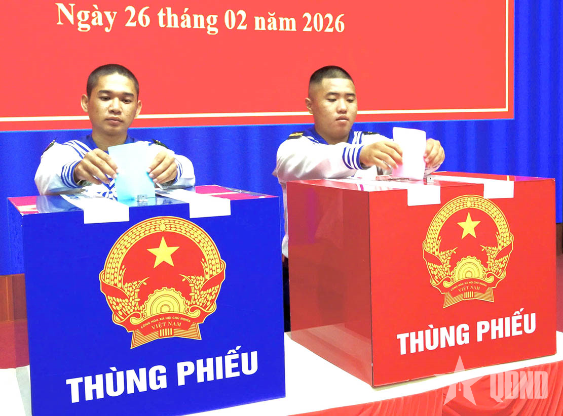 Vùng 2 Hải quân thực hiện tốt nhiệm vụ bầu cử sớm