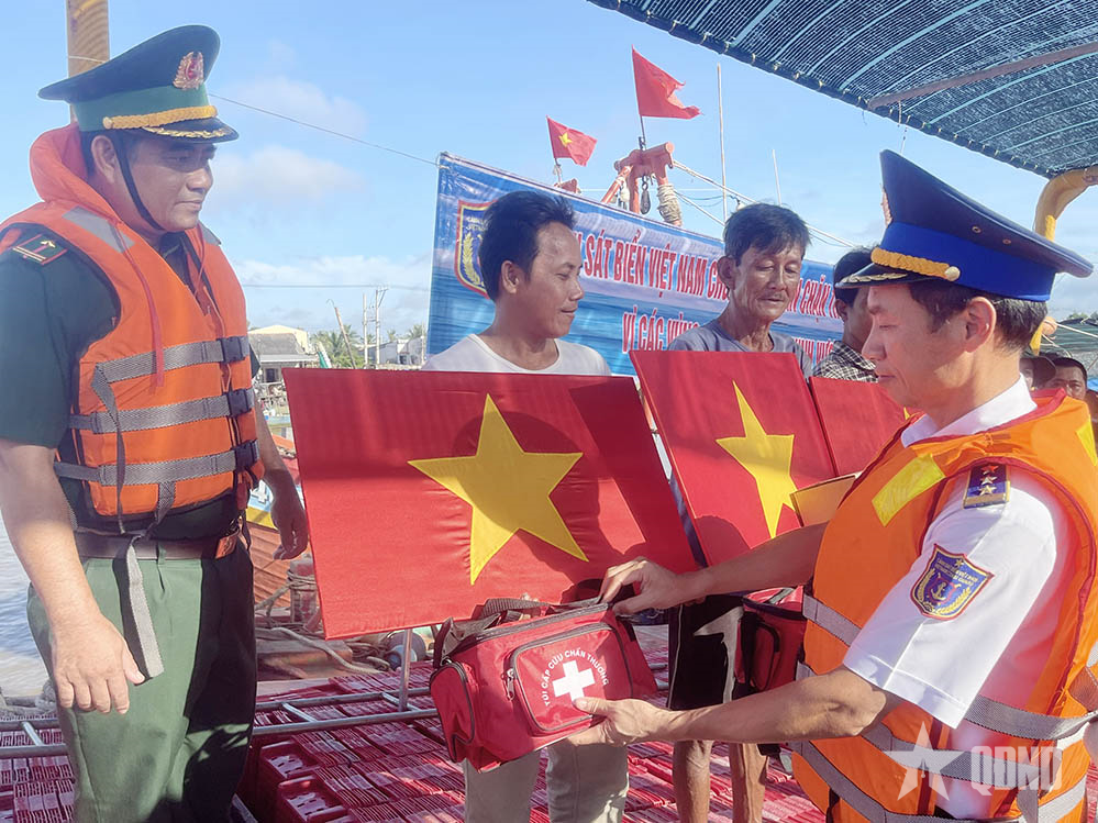 Vùng Cảnh sát biển 3: Điểm tựa tin cậy, gắn bó nghĩa tình với ngư dân