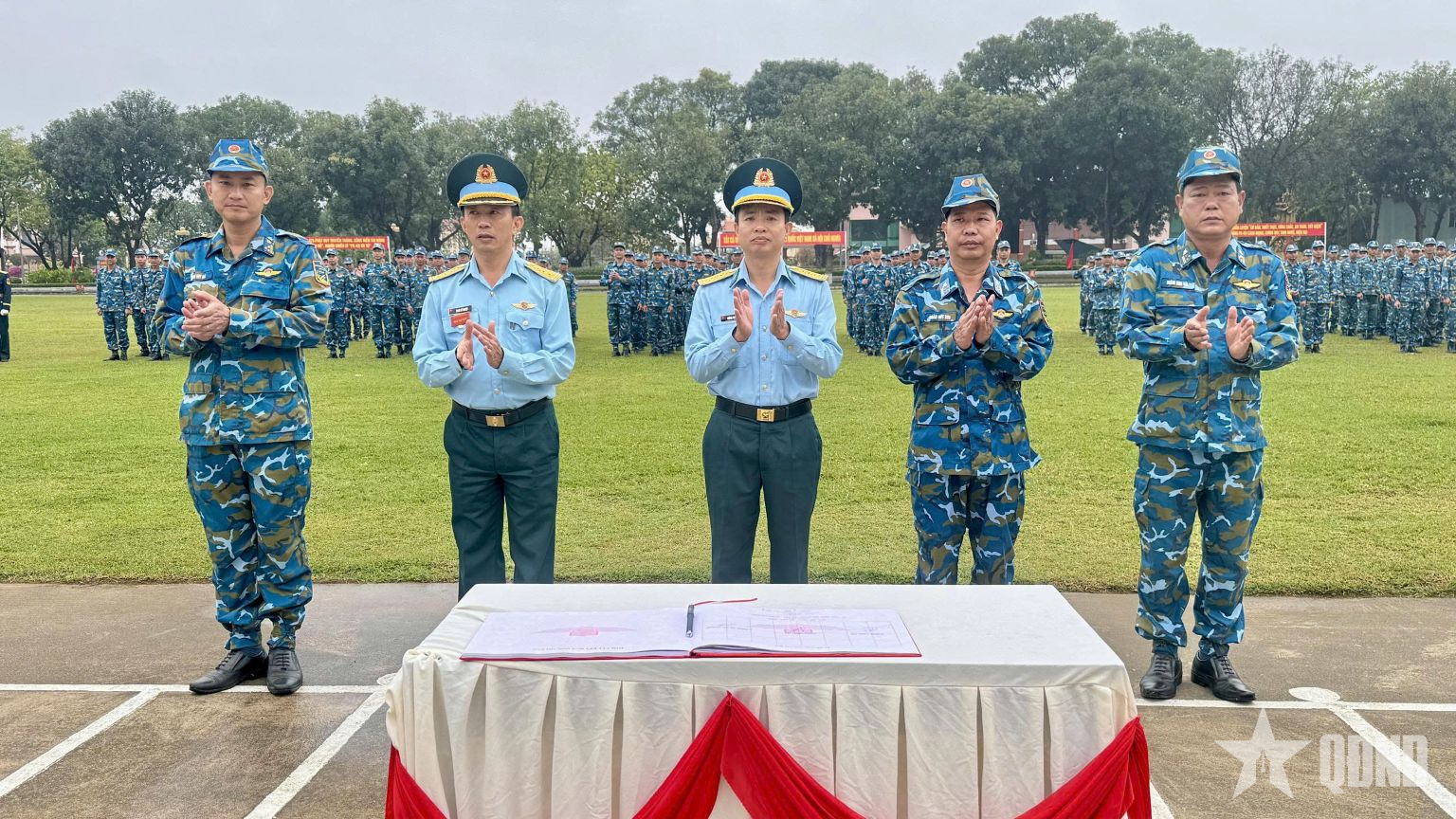 Khối Cơ quan Sư đoàn 375 ra quân huấn luyện, tạo đà hoàn thành thắng lợi nhiệm vụ năm 2026