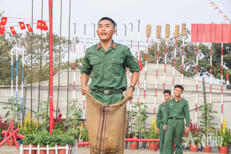 Ngày Tết của bộ đội phương Nam