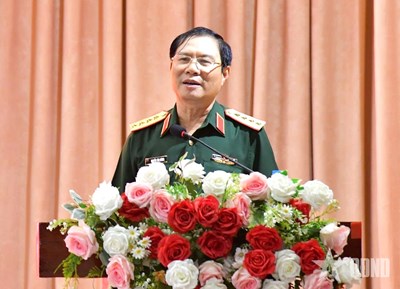 Gallery - 	Đại tướng Nguyễn Tân Cương tiếp xúc cử tri tại Đồng Tháp