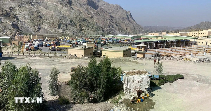 Giao tranh bùng phát dọc biên giới Afghanistan - Pakistan

