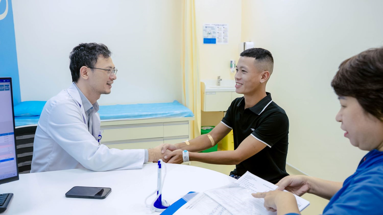 Người xử lý nhiều ca đại phẫu phức tạp