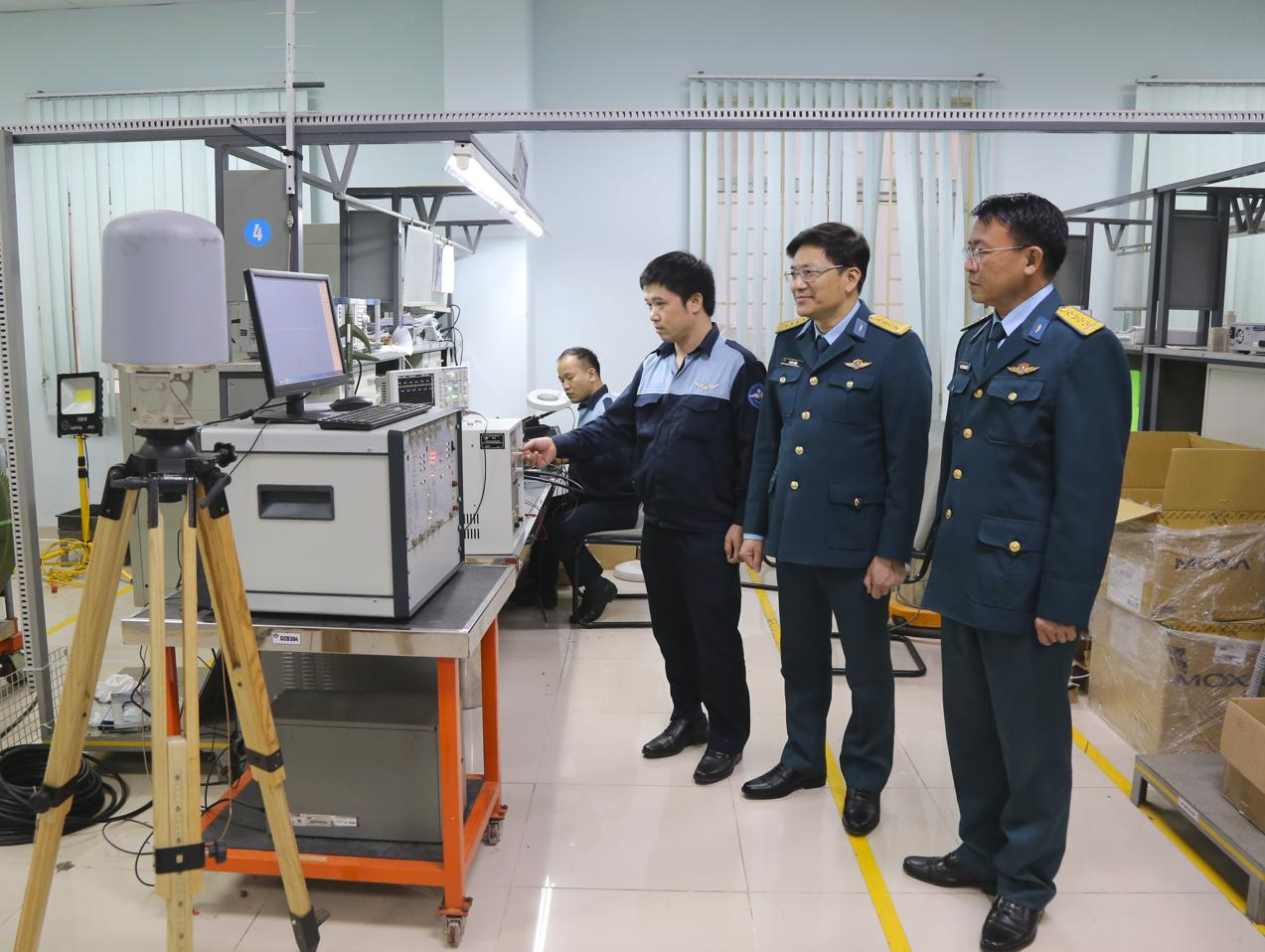 Lính thợ sáng tạo, vượt khó, làm chủ công nghệ