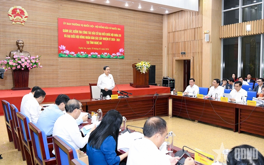 Chủ tịch Quốc hội Trần Thanh Mẫn kiểm tra công tác chuẩn bị bầu cử tại tỉnh Nghệ An