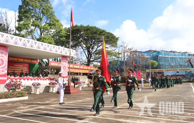 Bộ CHQS tỉnh Đắk Lắk ra quân huấn luyện, phát động thi đua cao điểm