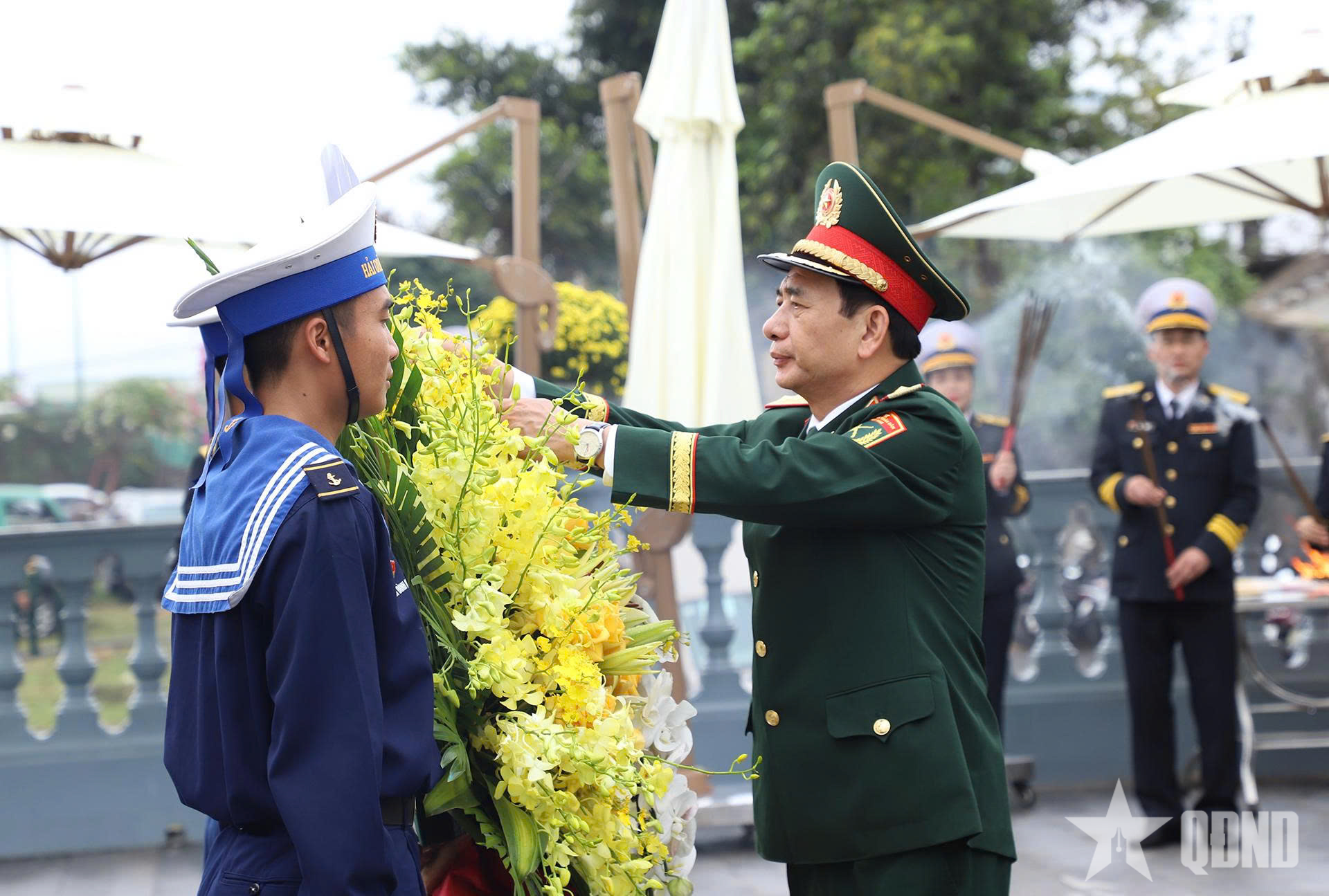 Lãnh đạo Bộ Quốc phòng dâng hương tưởng niệm Đại tướng Võ Nguyên Giáp