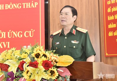 Gallery - 	Đại tướng Nguyễn Tân Cương tiếp xúc cử tri tại tỉnh Đồng Tháp