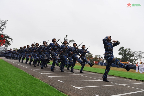 Xã luận Mệnh lệnh hành động