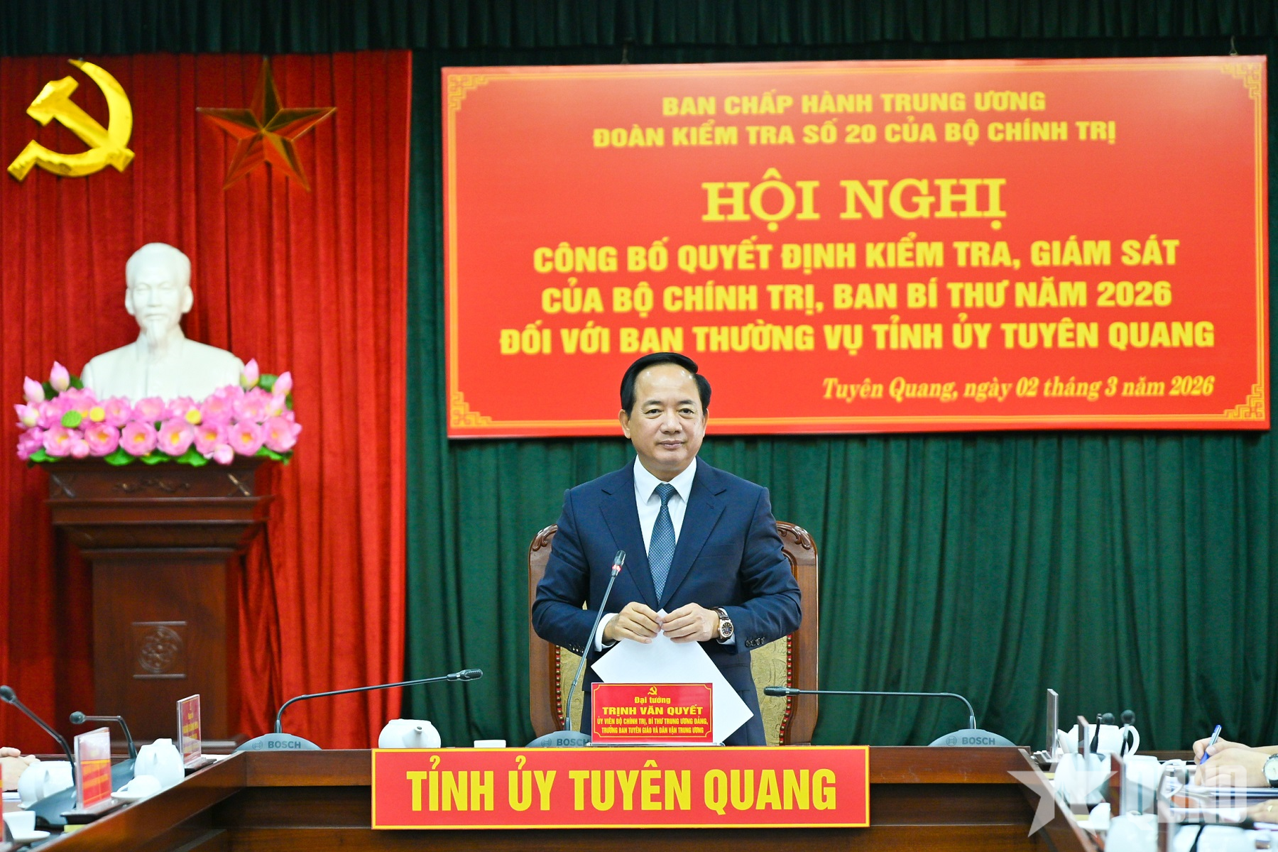 Đồng chí Trịnh Văn Quyết công bố quyết định kiểm tra, giám sát đối với Ban Thường vụ Tỉnh ủy Tuyên Quang