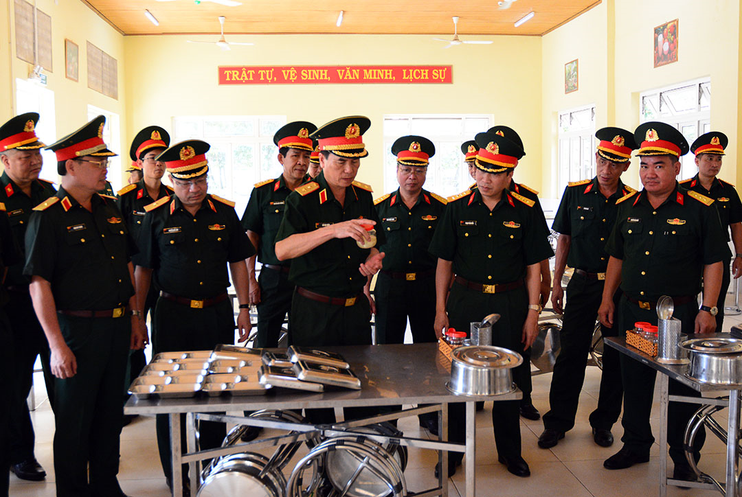 Trường Sĩ quan Kỹ thuật quân sự chuẩn bị chu đáo cho huấn luyện chiến sĩ mới

