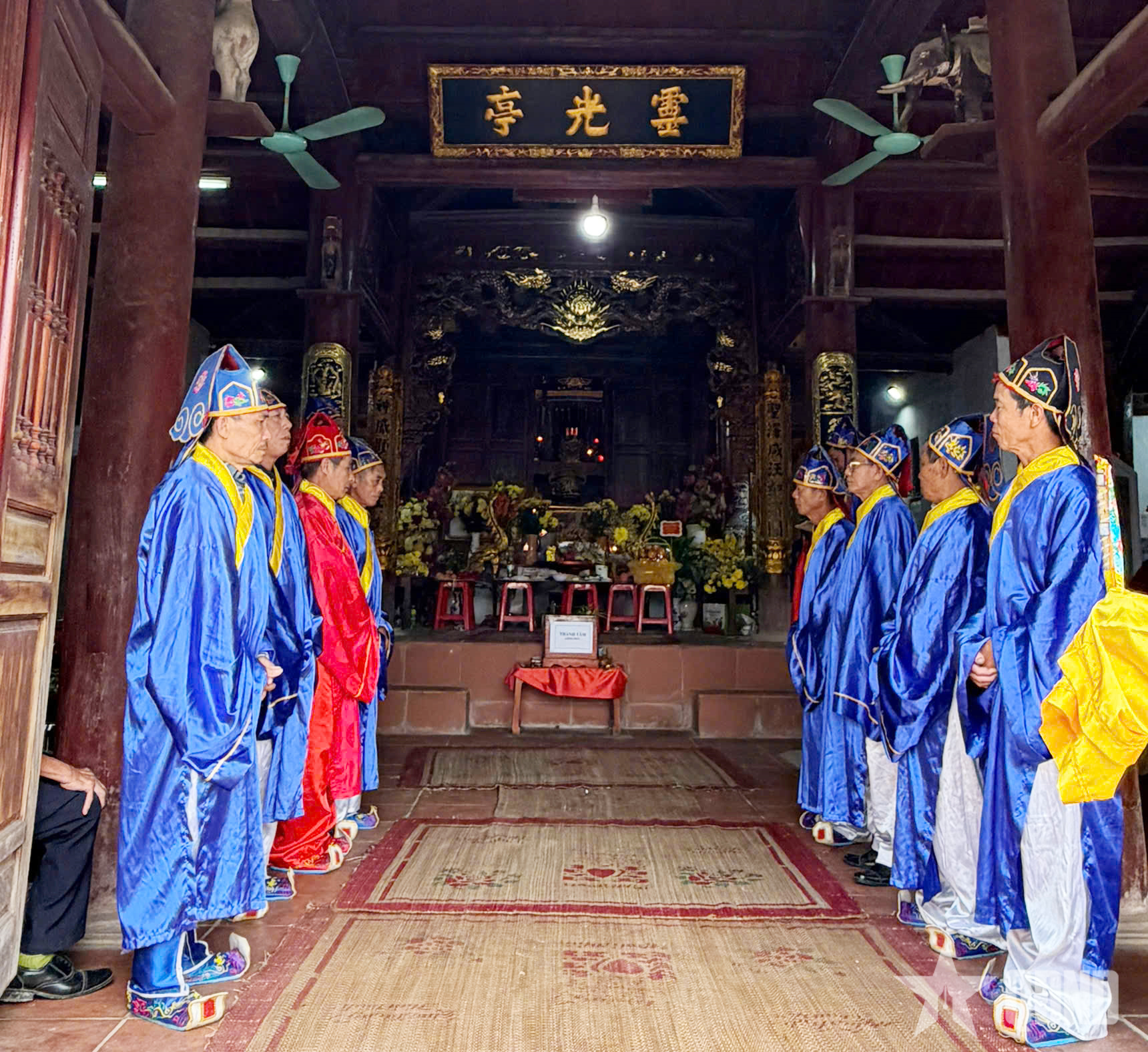 Lễ hội ở ngôi đình thờ 5 vị Thành hoàng

