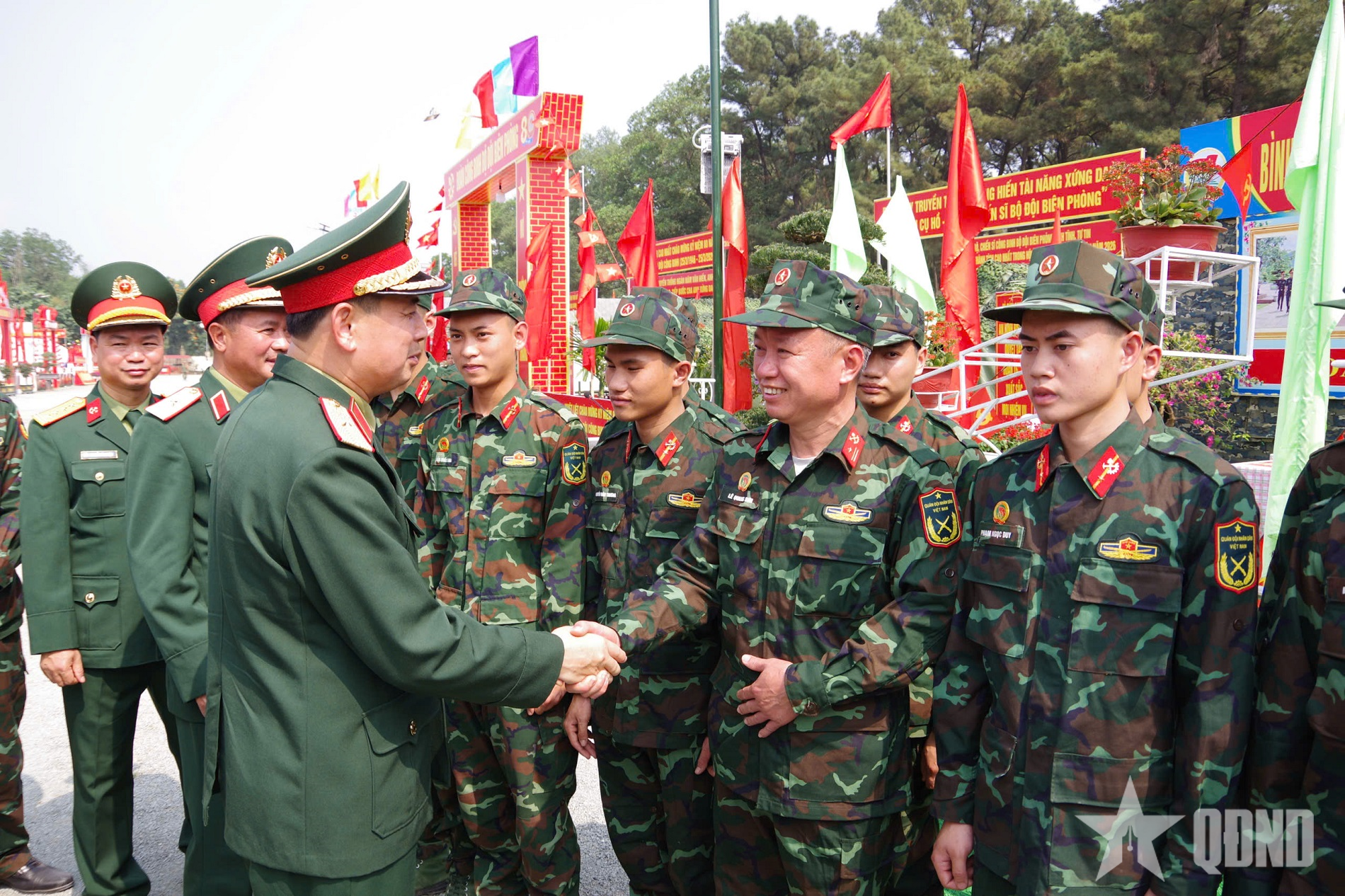 Đoàn Hội thao Công binh Quân đoàn 12 phấn đấu giành thành tích cao nhất trong hội thao