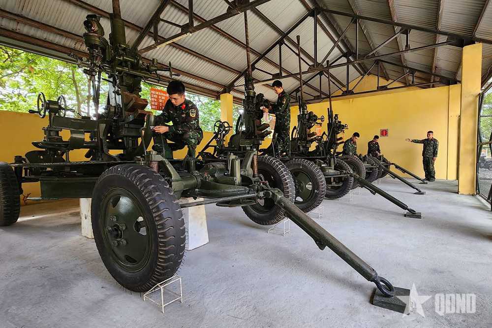 Bộ CHQS TP Hải Phòng: Chủ động, đồng bộ trong công tác chuẩn bị huấn luyện

