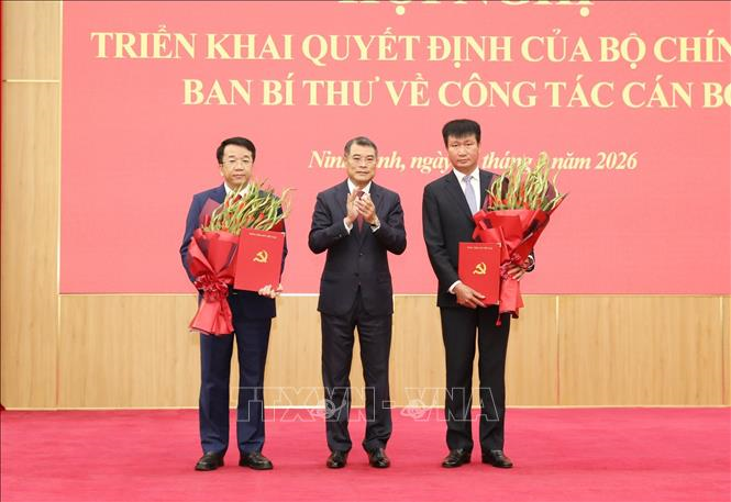 Đồng chí Trần Huy Tuấn giữ chức Bí thư Tỉnh ủy Ninh Bình