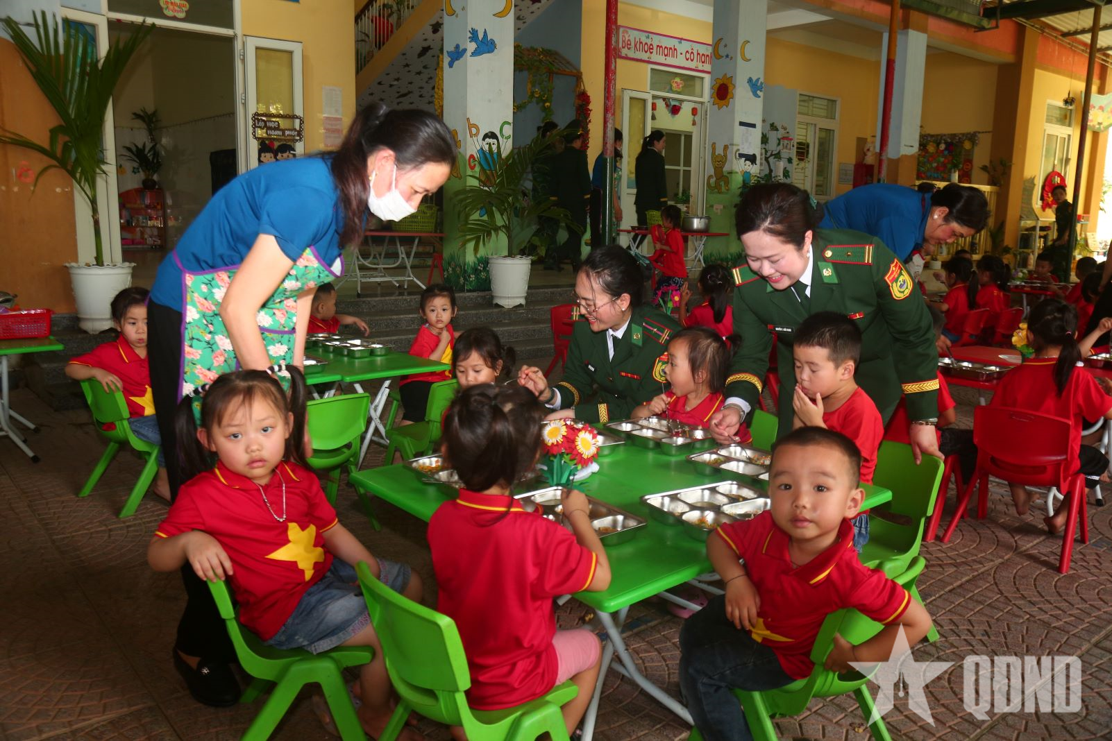 Phụ nữ Biên phòng tổ chức 