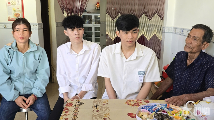 Mạch nguồn truyền thống

