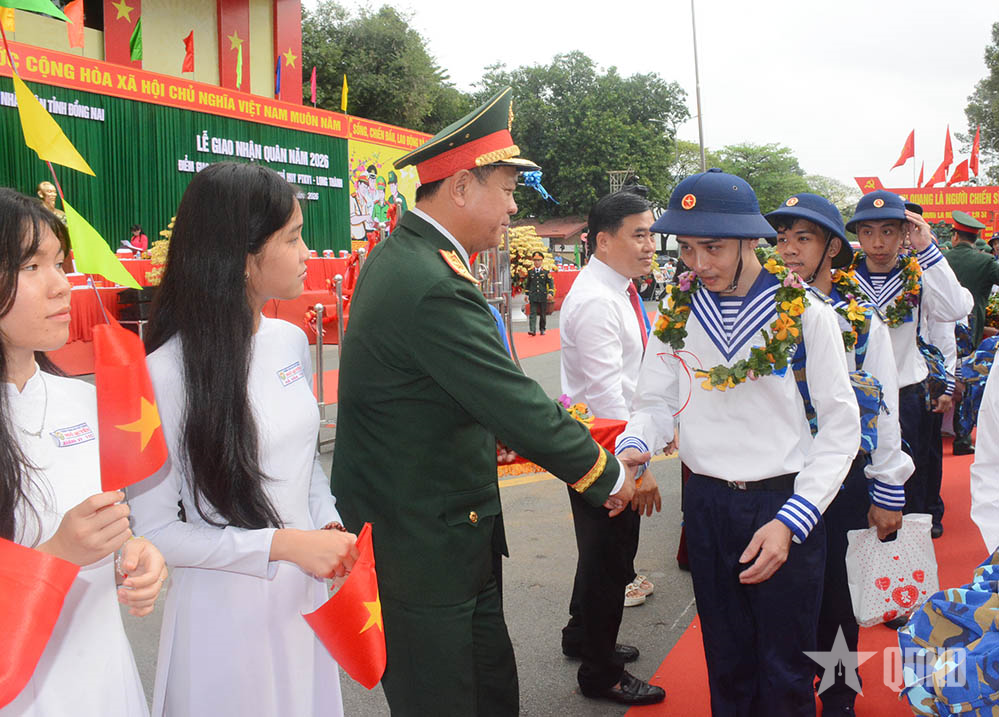 Thượng tướng Nguyễn Trường Thắng: Thanh niên Đồng Nai viết tiếp truyền thống “miền Đông gian lao mà anh dũng