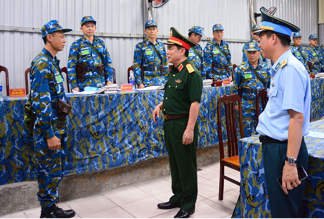 Đoàn kiểm tra số 3 của Bộ Quốc phòng kiểm tra luyện tập chuyển trạng thái sẵn sàng chiến đấu tại Sư đoàn 367

