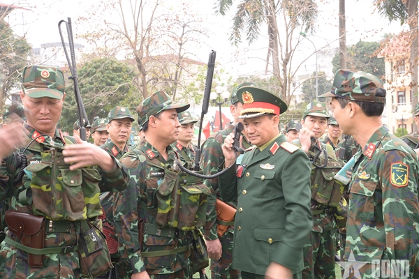Bộ Quốc phòng kiểm tra luyện tập chuyển trạng thái sẵn sàng chiến đấu tại Binh chủng Tăng thiết giáp