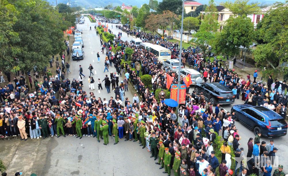 Rộn ràng “Ngày hội tòng quân” tại Ban Chỉ huy Phòng thủ khu vực 2 – Vũ Quang, Hà Tĩnh