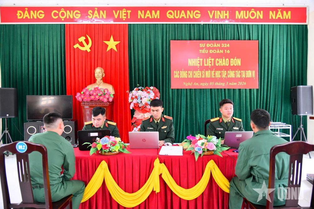 Sư đoàn 324 (Quân khu 4) tiếp nhận chiến sĩ mới tận chu đáo, an toàn

