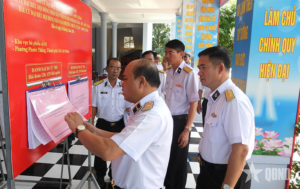 Quân chủng Hải quân kiểm tra công tác chuẩn bị bầu cử tại Hải đoàn 129