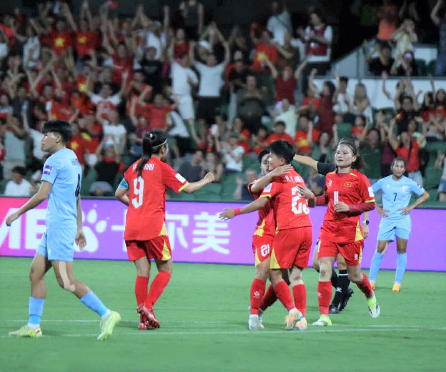 Khó khăn tôi luyện bản lĩnh