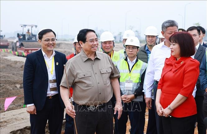 Thủ tướng Phạm Minh Ch&iacute;nh: Ph&aacute;t triển hệ sinh th&aacute;i s&acirc;n bay Gia B&igrave;nh th&ocirc;ng minh, văn minh, hiện đại