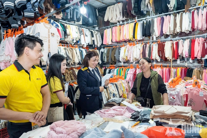 Doanh thu để xác định thuế thu nhập cá nhân đối với cá nhân và hộ kinh doanh