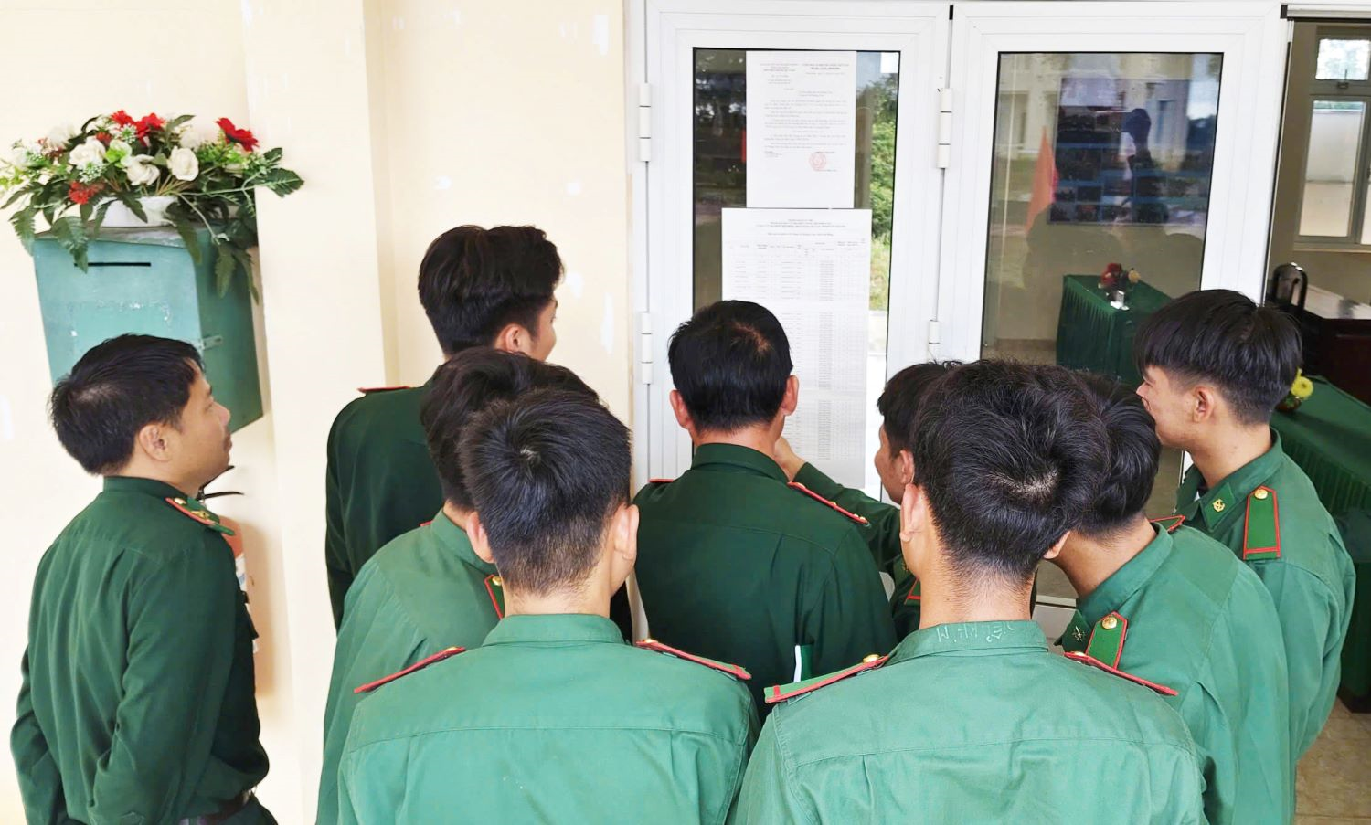 Quân và dân khu vực biên giới Quảng Trực sẵn sàng bầu cử