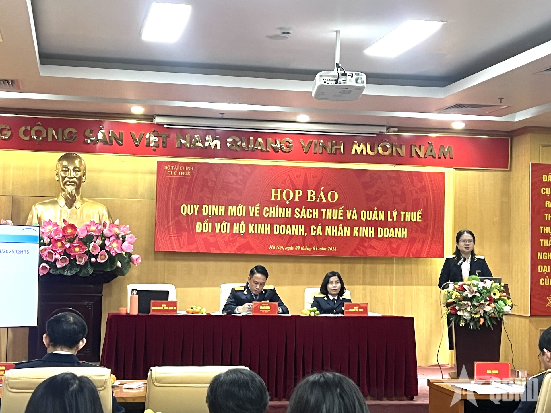 Triển khai cao điểm hỗ trợ hộ ​kinh doanh thực hiện chính sách thuế mới