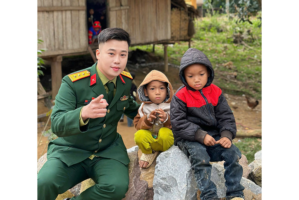 Bảy năm liền là chiến sĩ thi đua