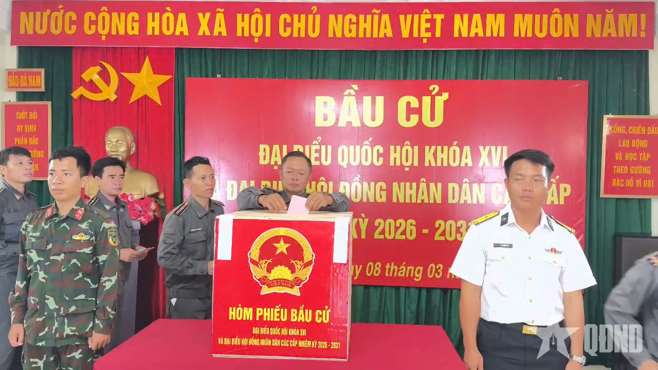 Những lá phiếu giữa trùng khơi