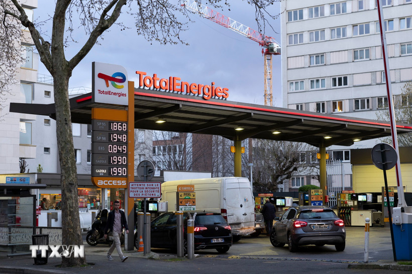 G7 cam kết hành động để giảm giá dầu do xung đột Trung Đông
