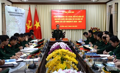 Gallery - Thượng tướng Phạm Trường Sơn kiểm tra sẵn sàng chiến đấu bảo vệ bầu cử