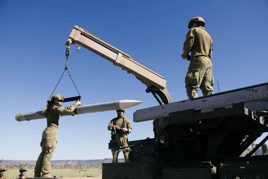 Quân sự thế giới hôm nay (11-3): Australia chuyển tên lửa AIM-120 cho UAE