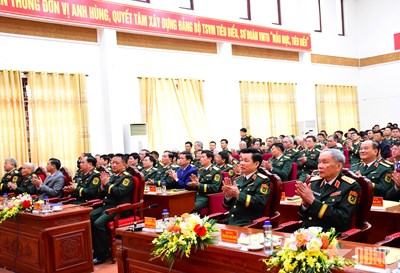 Gallery - 	Thượng tướng Đỗ Xuân Tụng dự gặp mặt kỷ niệm 75 năm Ngày truyền thống